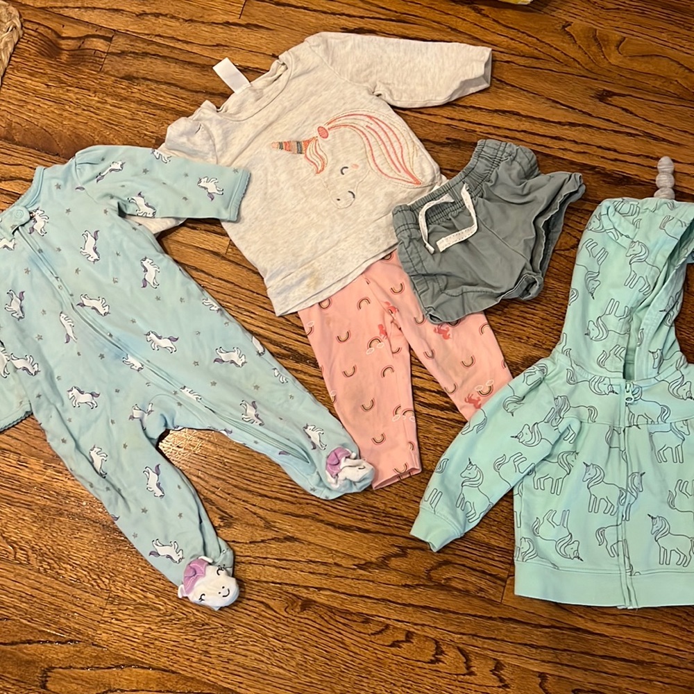 UNICORN SET - CARTERS 9M - PAJAMAS, OUTFIT, and JACKET WITH UNICORN HORN
